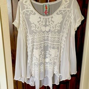 Johnny Was Beautiful Short Sleeve Embroidered  Top